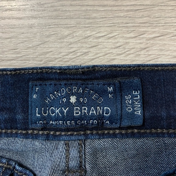 Lucky Brand Brooke Skinny Dark Wash Mid Rise Jeans - Picture 8 of 13
